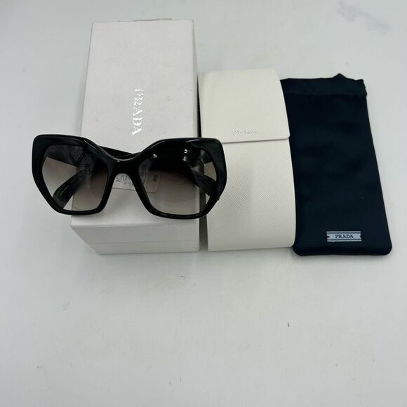 Women’s Prada oversized sunglasses SPR16R5601918B – 0871352N made in Italy NWT main image 4